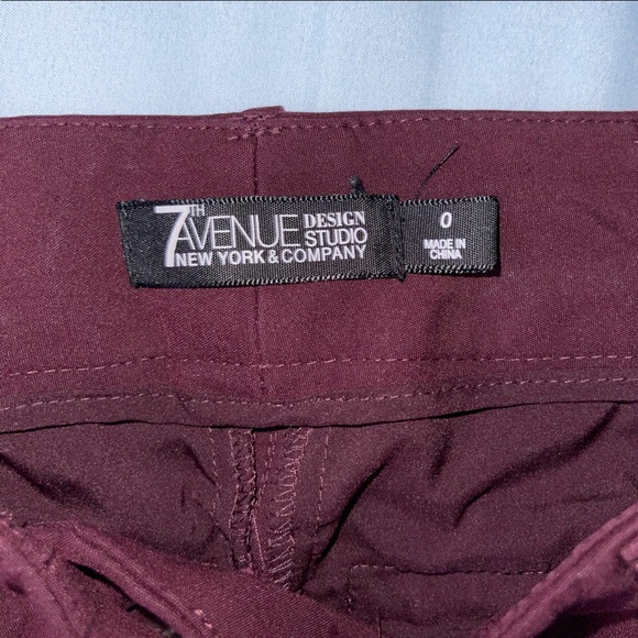 New York and company. 7th avenue. Cropped pant. Size 0 color: Maroon - Picture 2 of 3